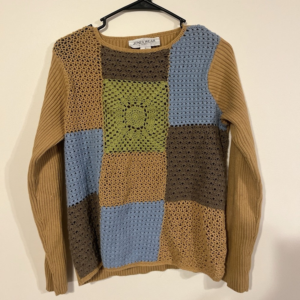 The brand is jones wear.Its a multicolored sweater.